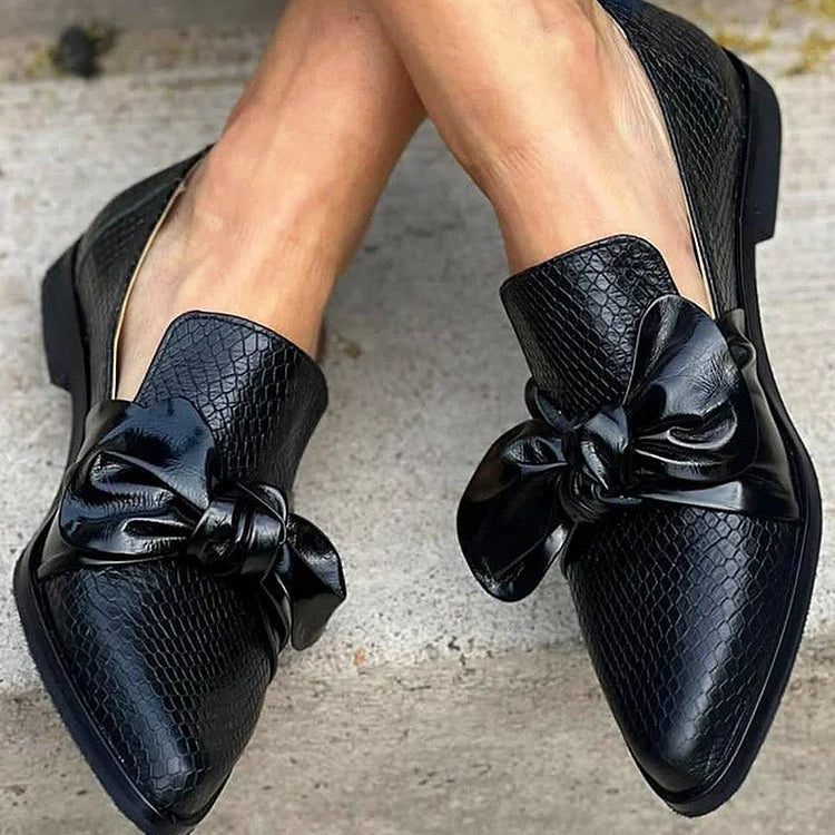 Casey | Elegant Glänsande Bowsvart Loafer