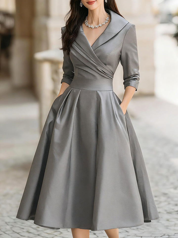 Coraline | Elegant V-ringad kvällsklänning