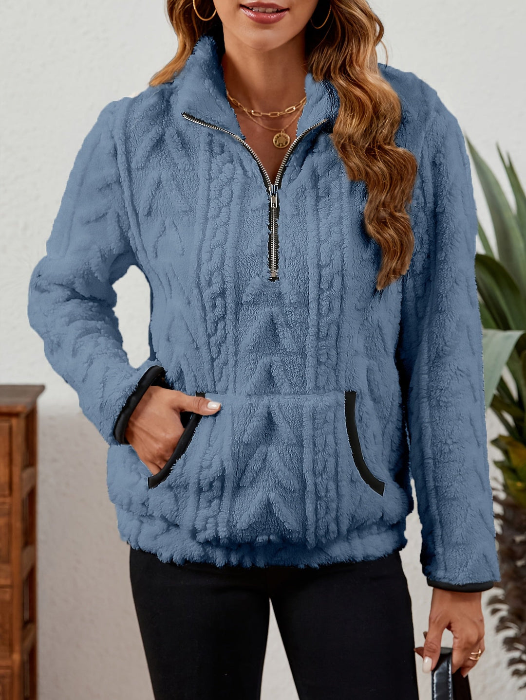 Delilah | Mysig Halvdragkedja Pullover