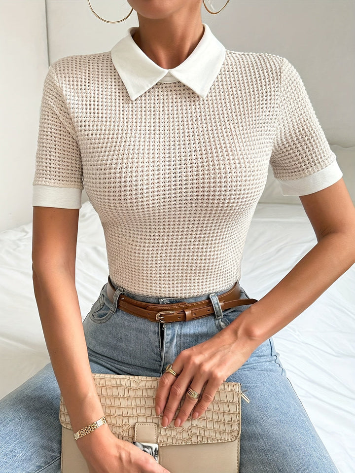 Daphne | Krage Slim-Fit Topp