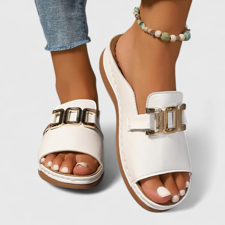 Sienna | Bekväm Ortopedisk Spännsandal