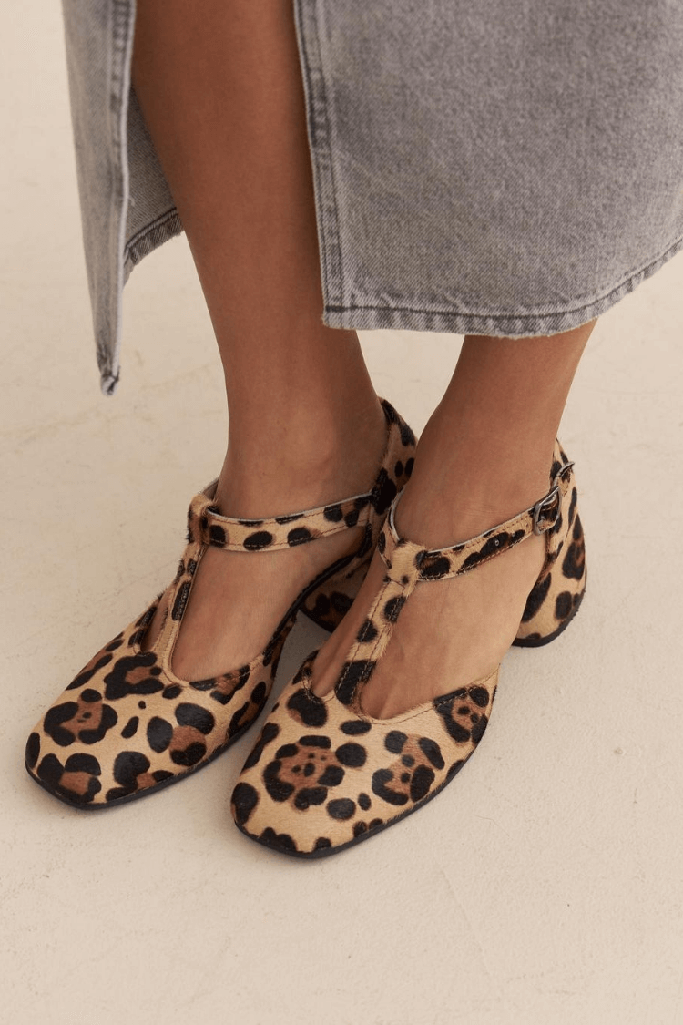 London | Stilsäkra Leopard T-Strap Blockklackar