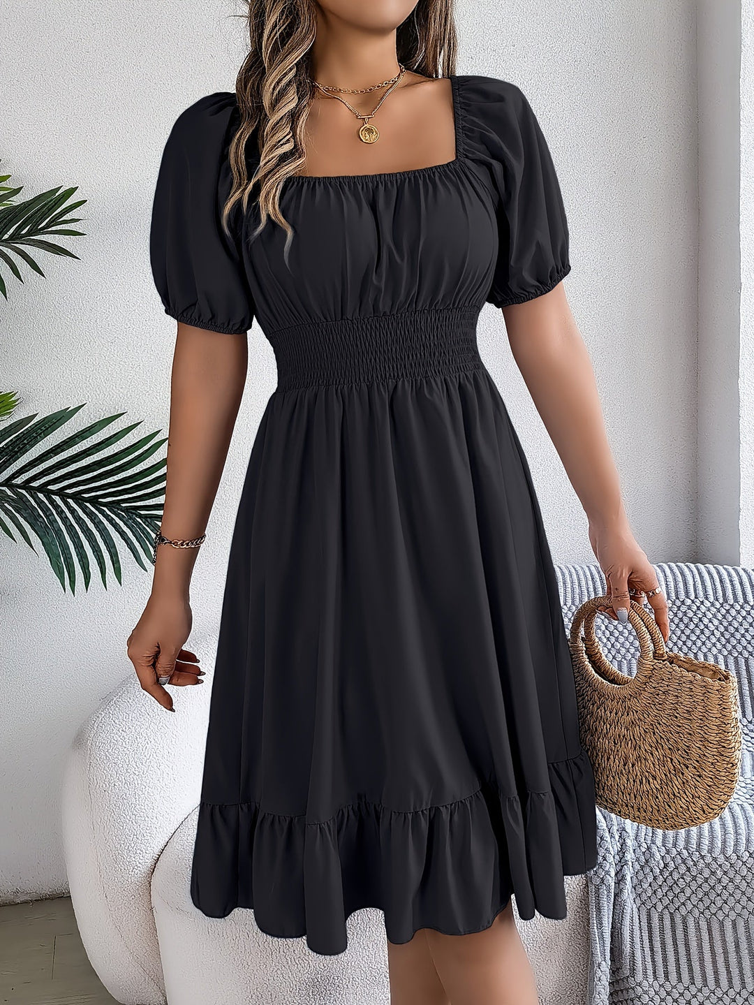 Whitney | Fyrkantig Halsringad Volang A-Linje Klänning