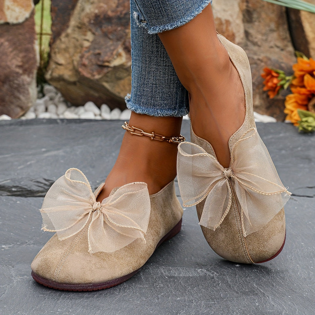 Cecilia | Båge-Accent Slip-On Flats
