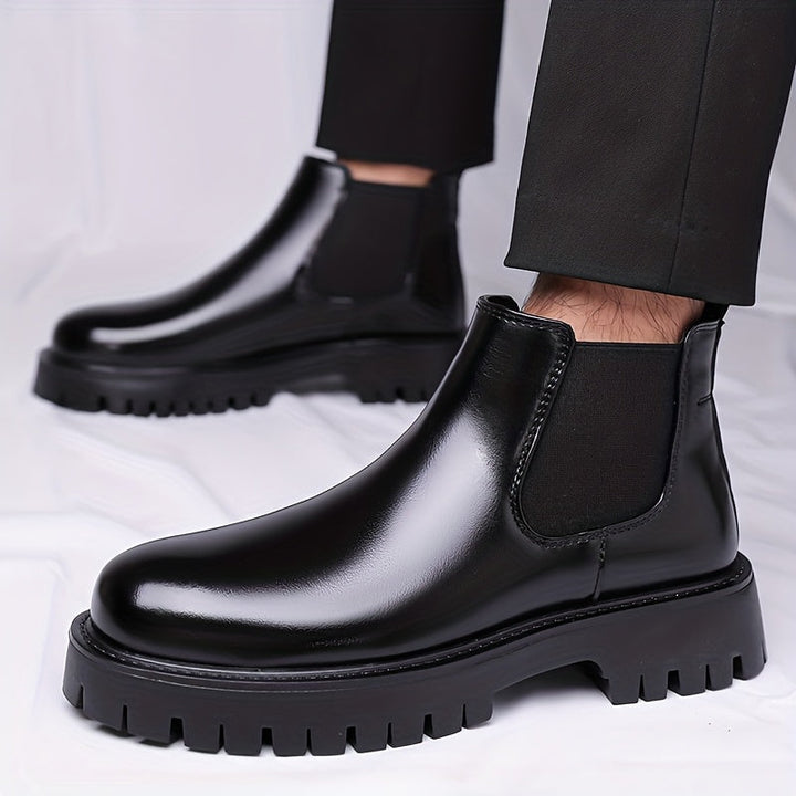 Foster | Robust Chelsea Boots