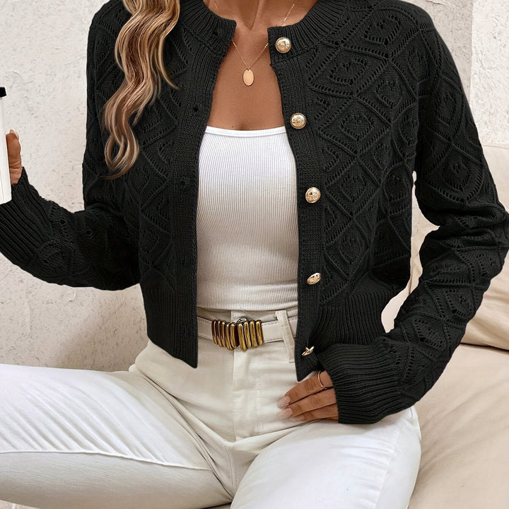 Della | Texturerad Knapp-Front Cardigan