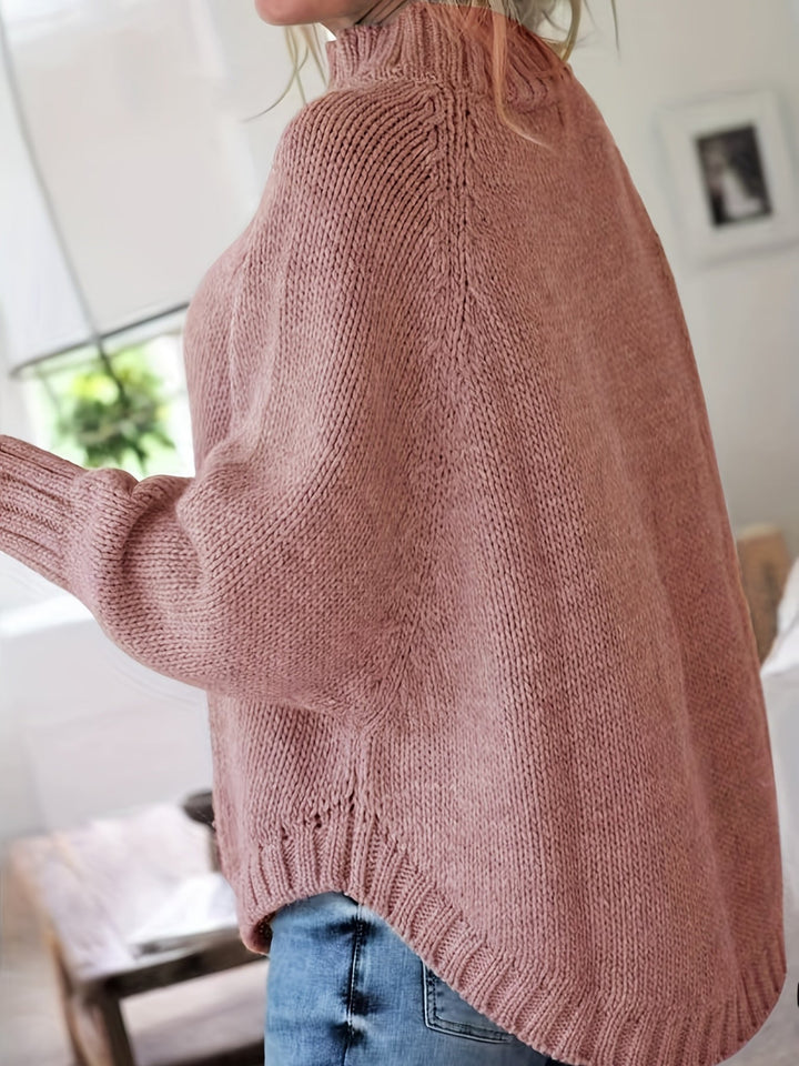 Corinne | Mysig Höghalssweater i Kabelstickning