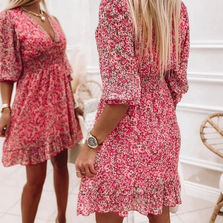 Penelope | Elegant Blommig V-ringad Klänning