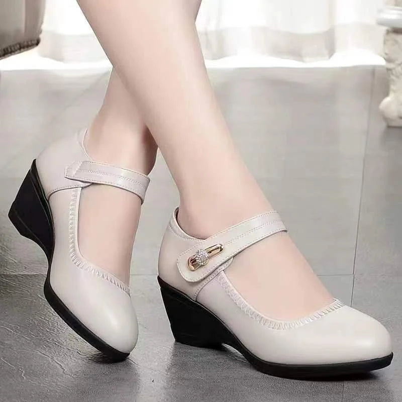 Monica | Elegant Mid-Heel Komfortskor