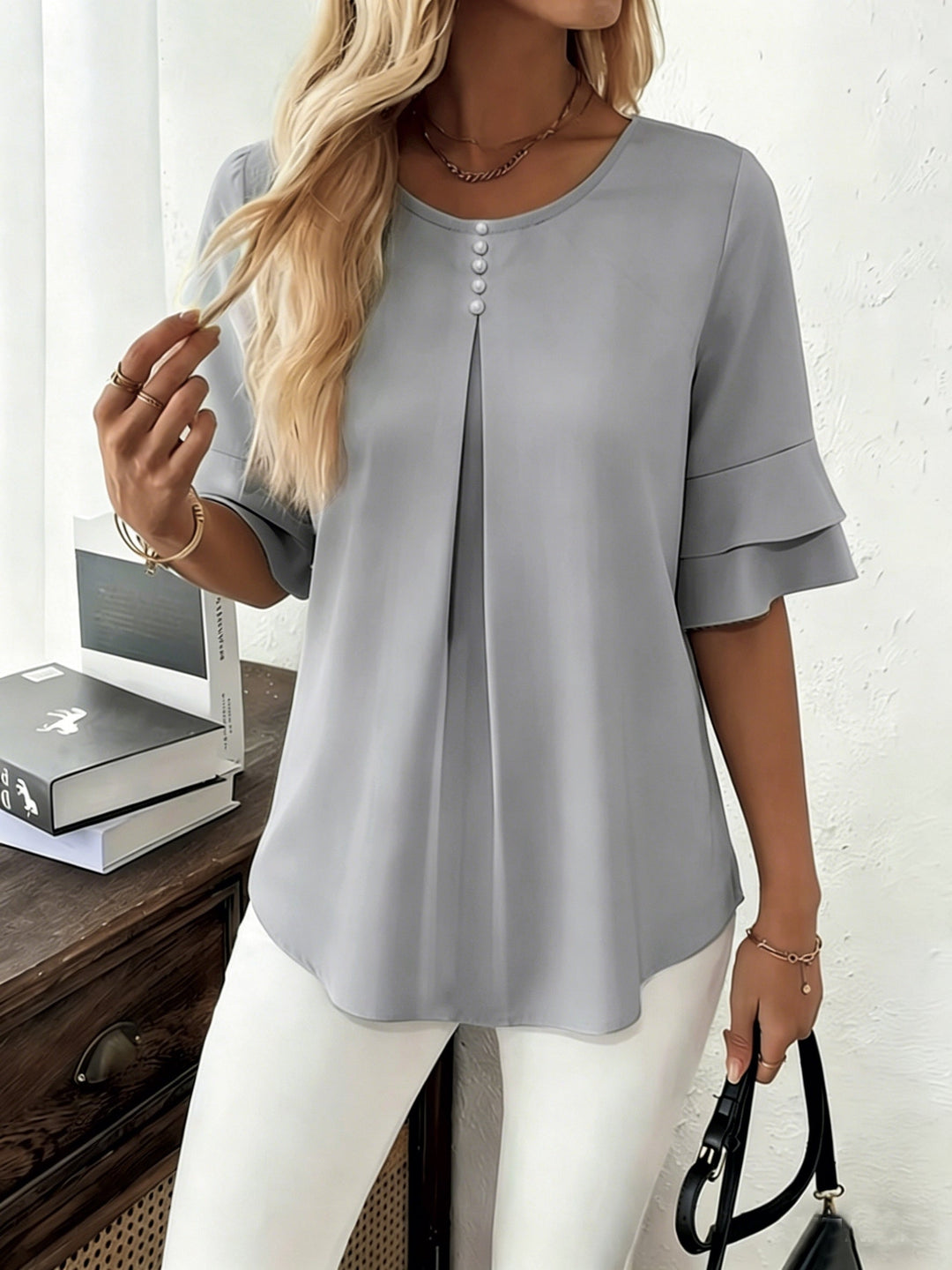 Karen | Blus med Utsvängda Ärmar och Plissering