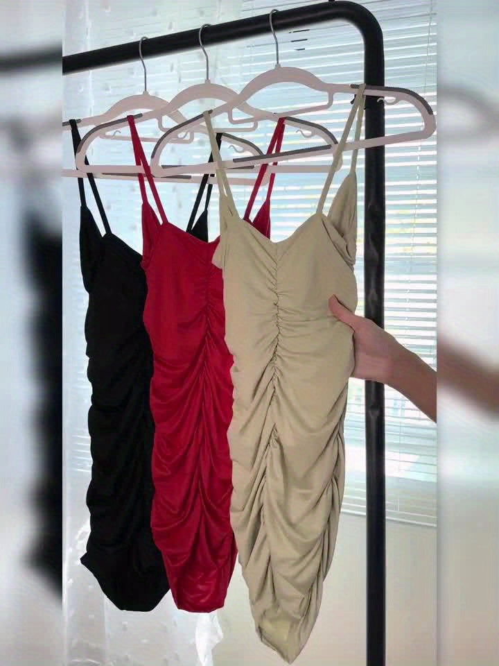Eloise | Rynkad V-ringad Bodycon Klänning