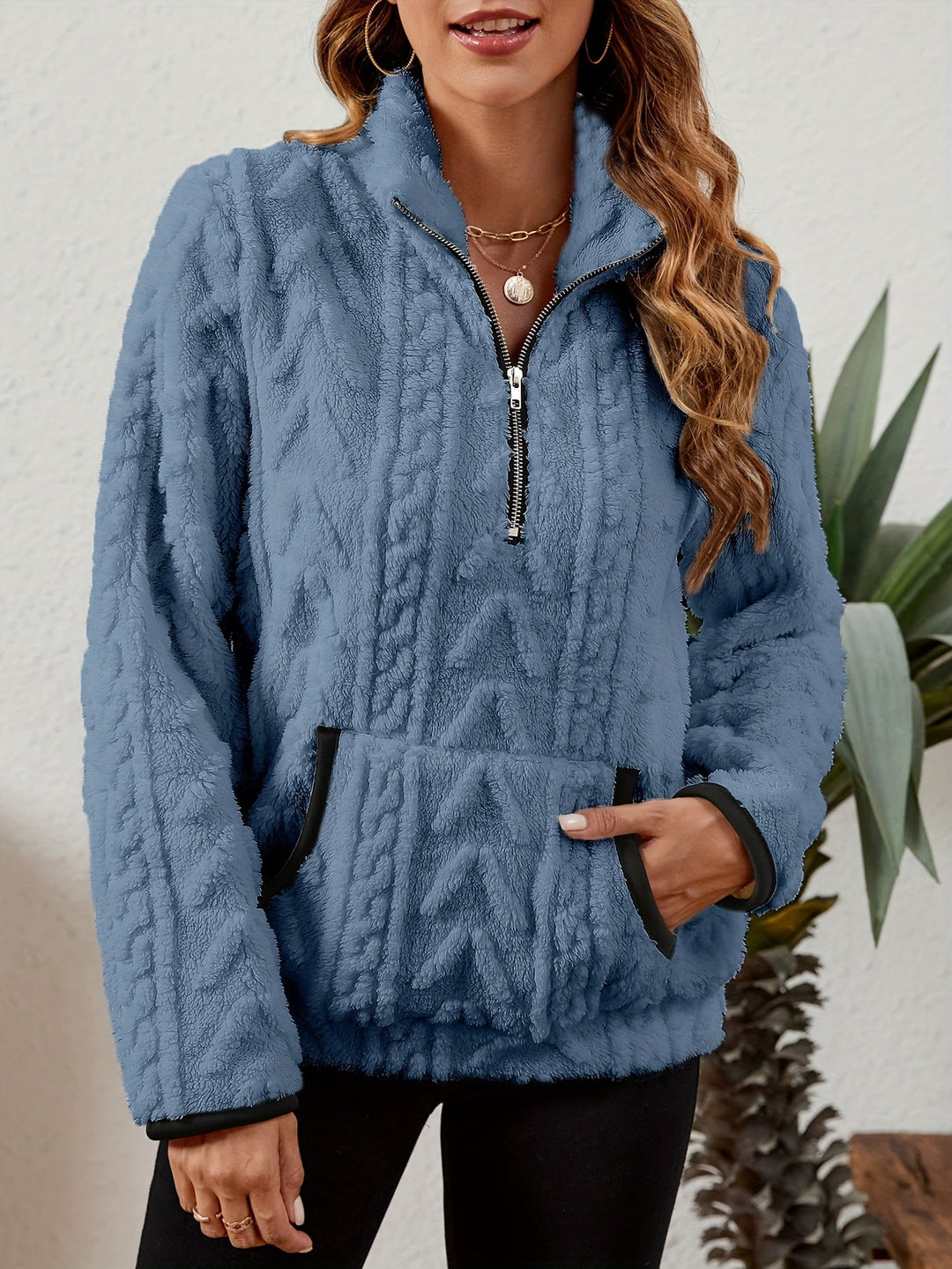 Delilah | Mysig Halvdragkedja Pullover