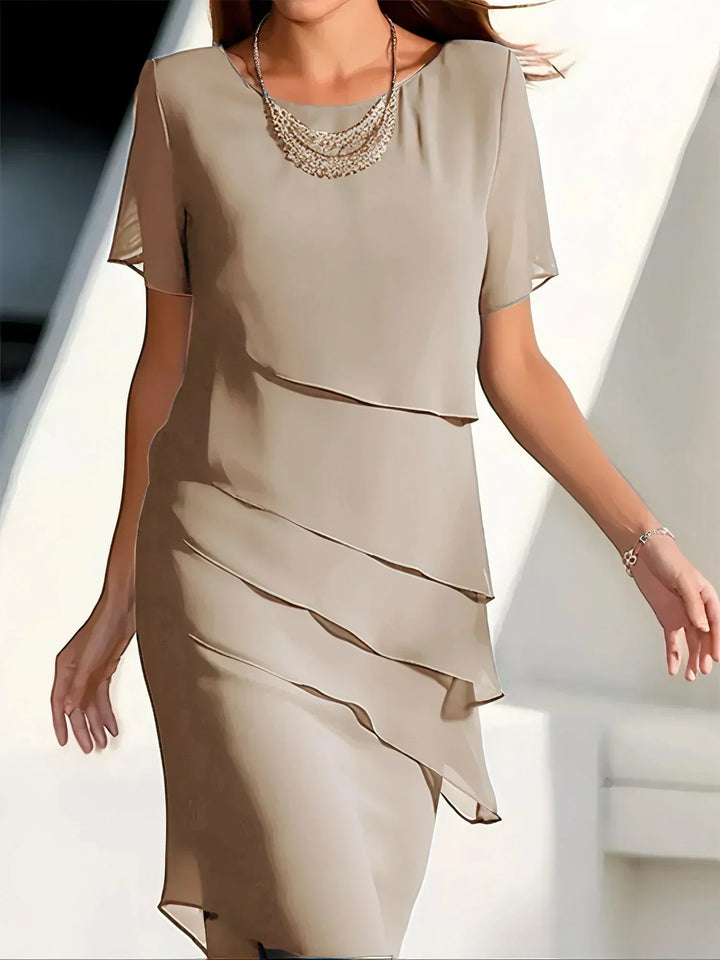 Alexandra | Elegant Flowy Kortärmad Klänning