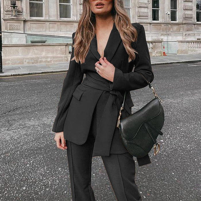 Dam Kostym med Taillerad Blazer och Matchande Byxor