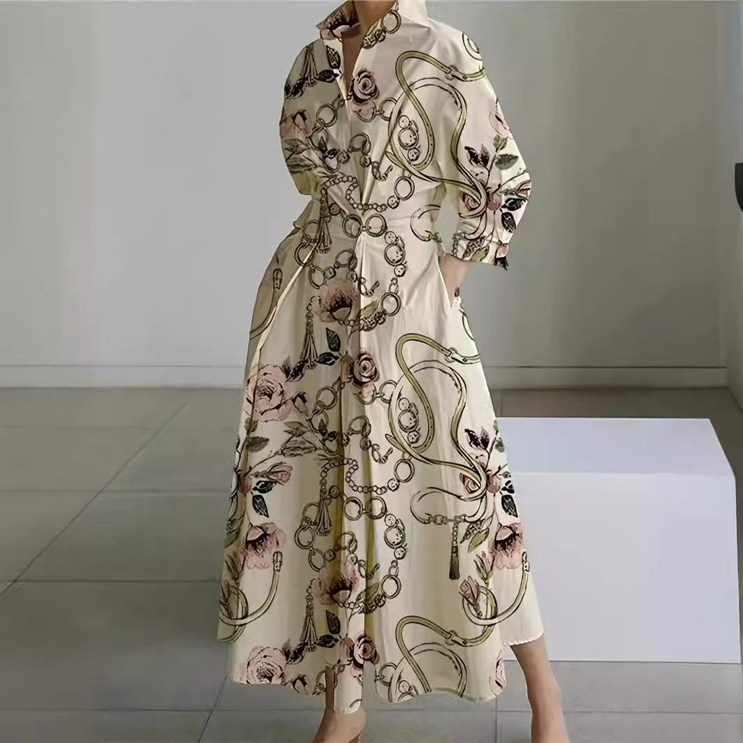 Alora | Elegant Framsvängd Krage Maxi Klänning