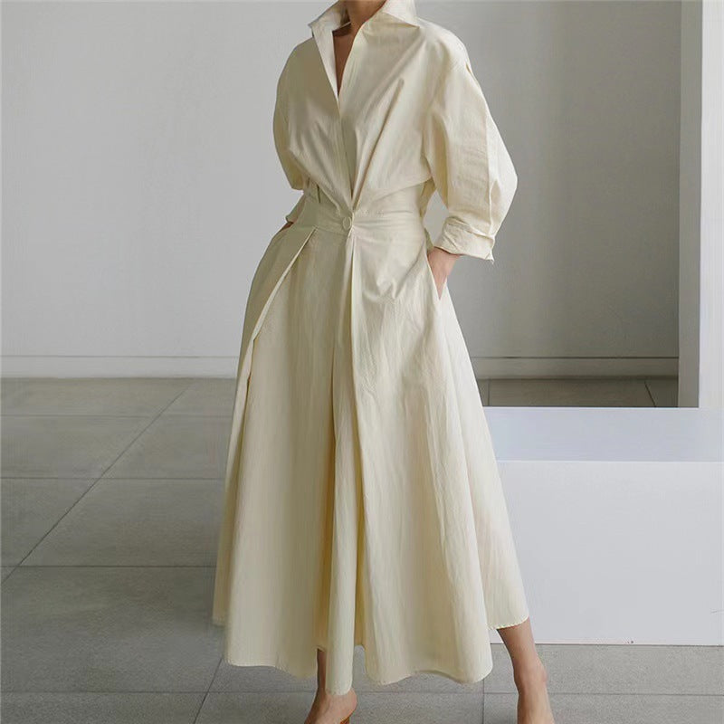 Alora | Elegant Framsvängd Krage Maxi Klänning