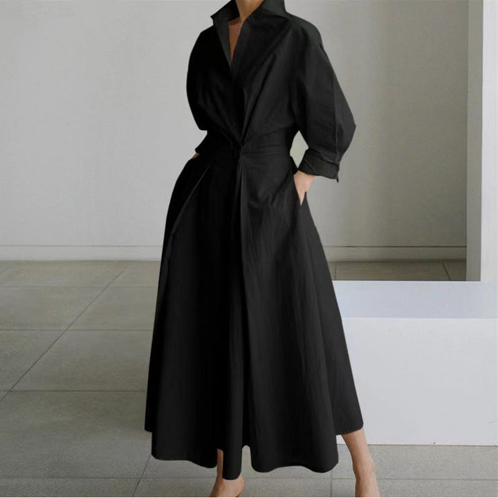 Alora | Elegant Framsvängd Krage Maxi Klänning