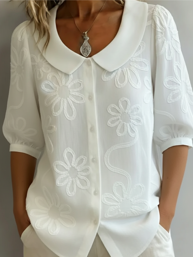 Alyssa | Stilig Broderad Blomblus