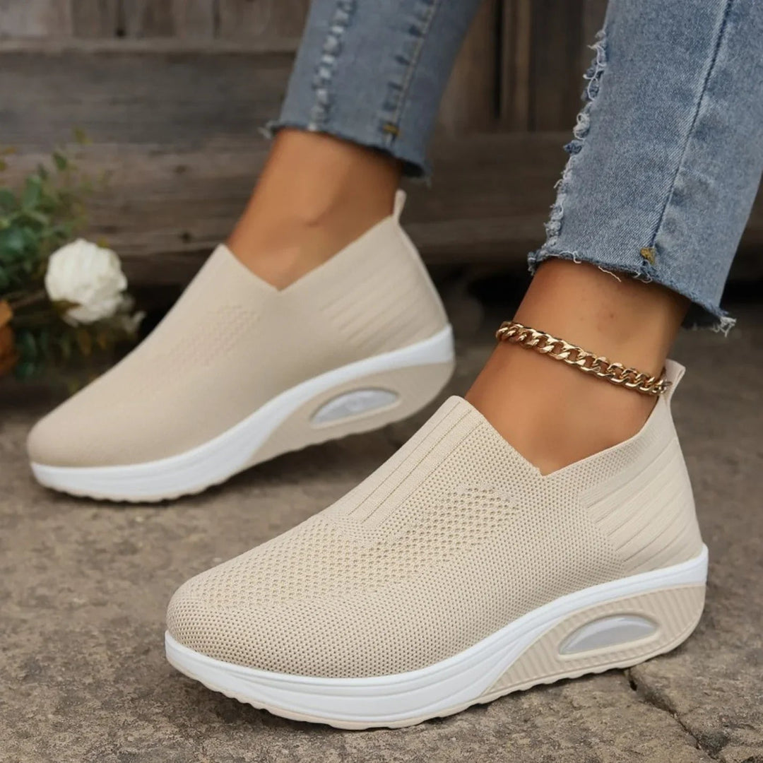 Carmen | Dämpade Slip-On Sneakers