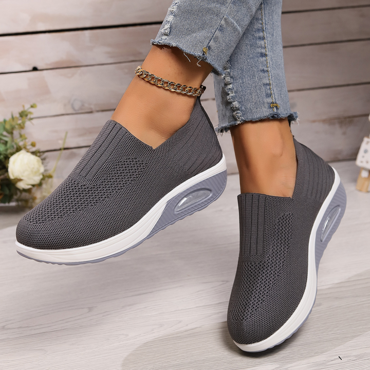 Carmen | Dämpade Slip-On Sneakers