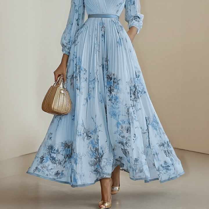 Alexia | Elegant Plisserad Maxi V-ringad Klänning