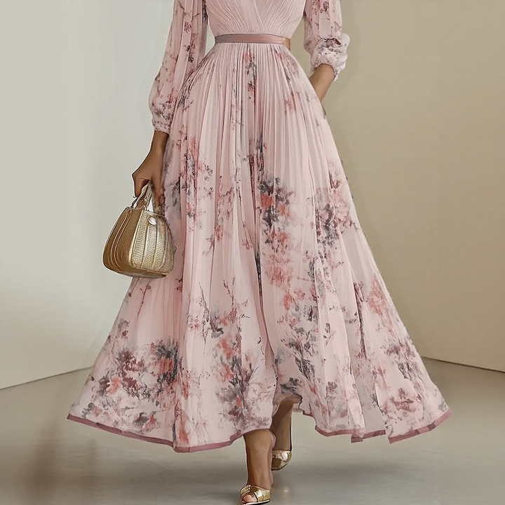 Alexia | Elegant Plisserad Maxi V-ringad Klänning