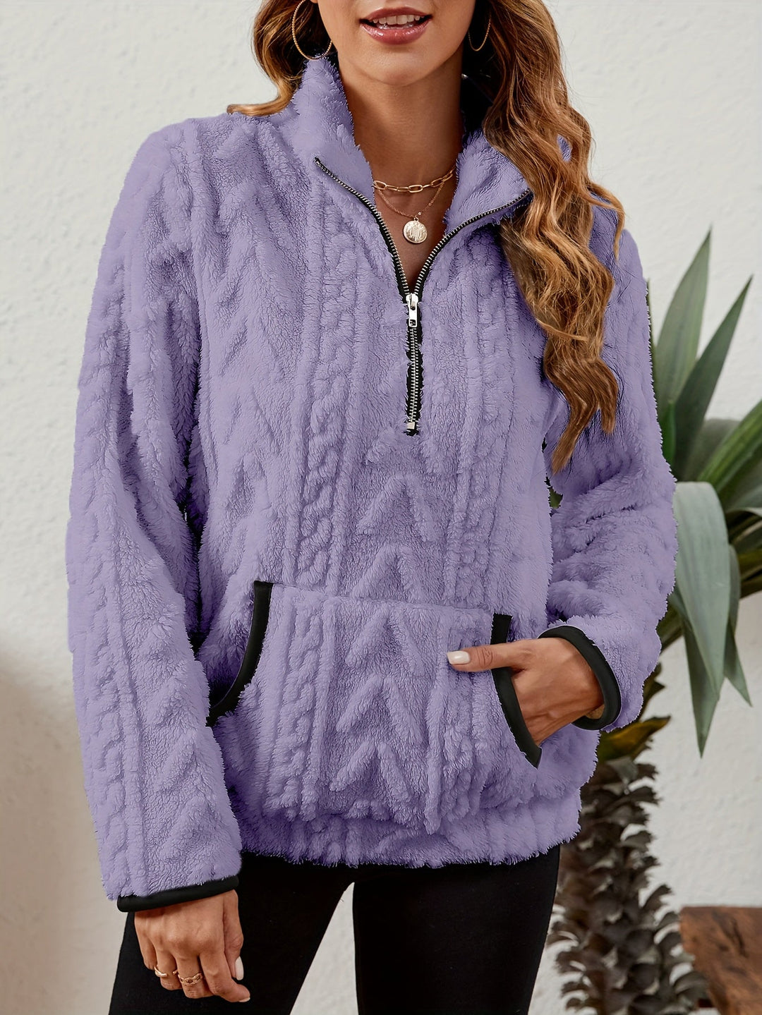 Delilah | Mysig Halvdragkedja Pullover
