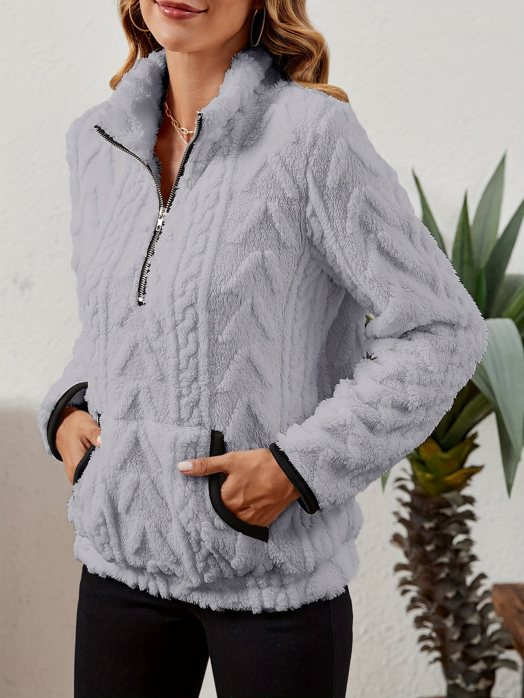 Delilah | Mysig Halvdragkedja Pullover