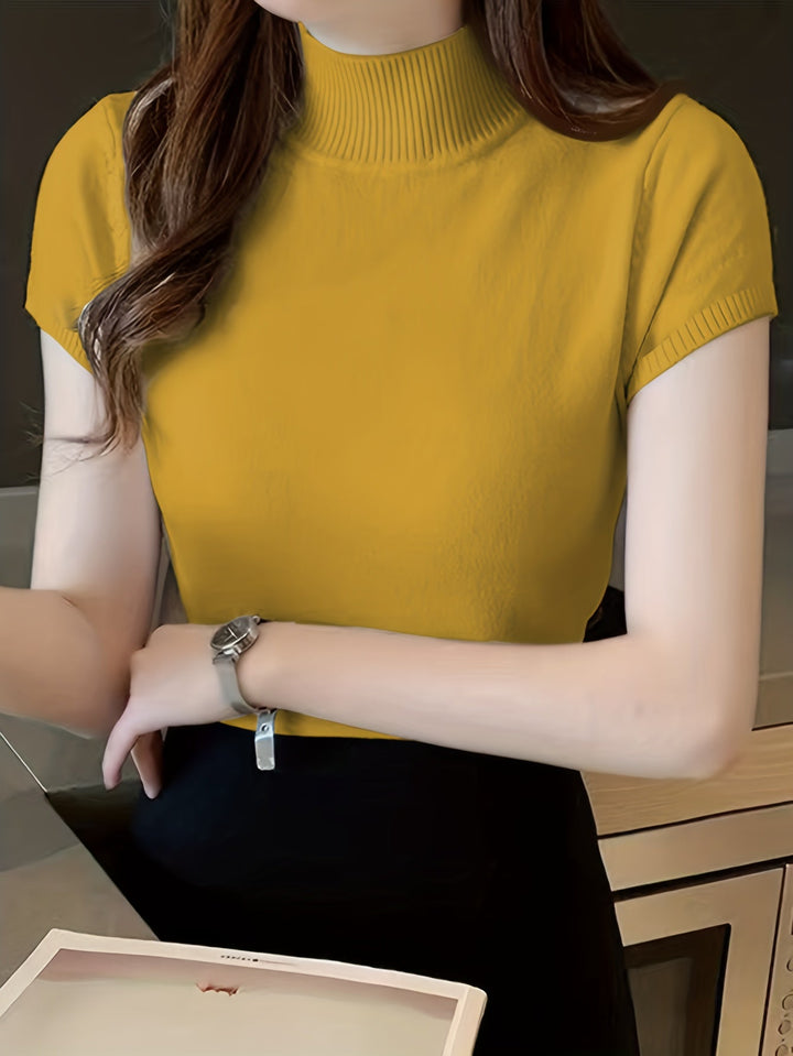 Della | Finstilt Mock-Neck Top