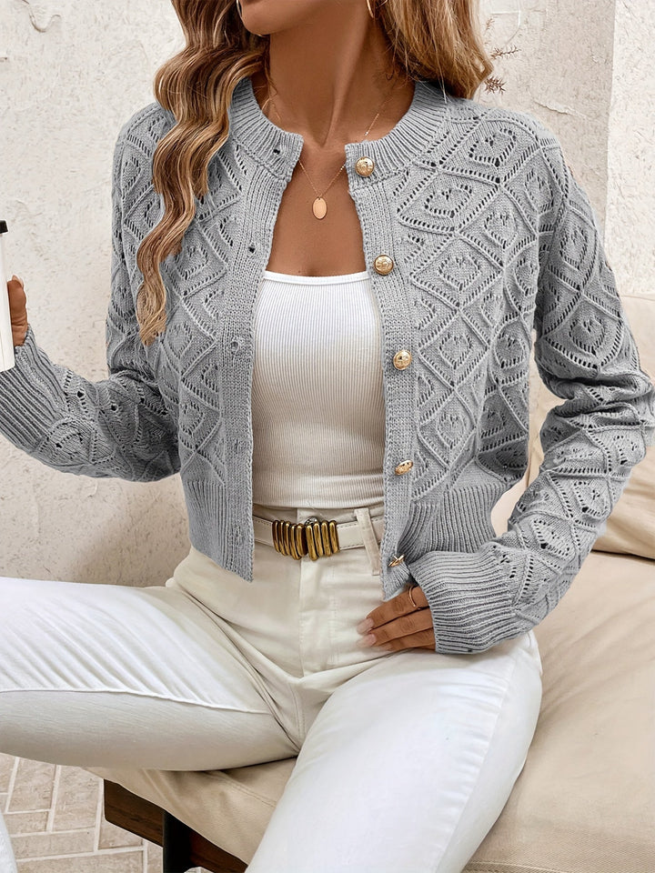 Della | Texturerad Knapp-Front Cardigan