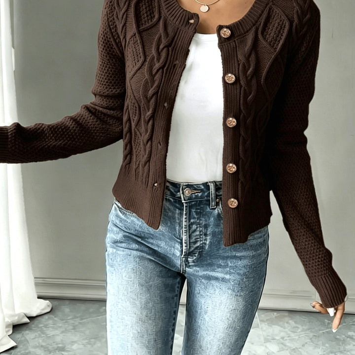 Eleanora | Kabelstickad Knäpp-Front Cardigan