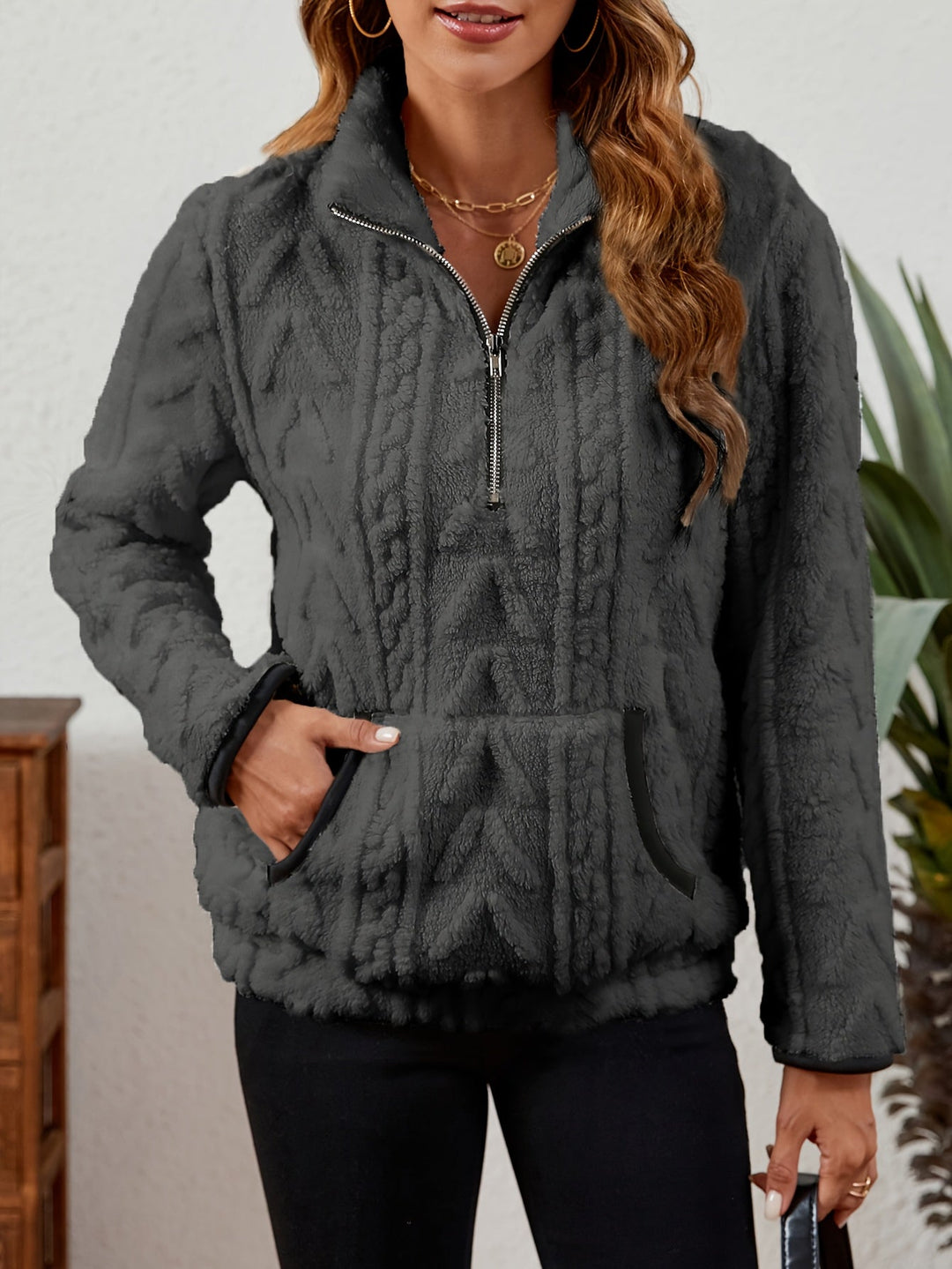 Delilah | Mysig Halvdragkedja Pullover