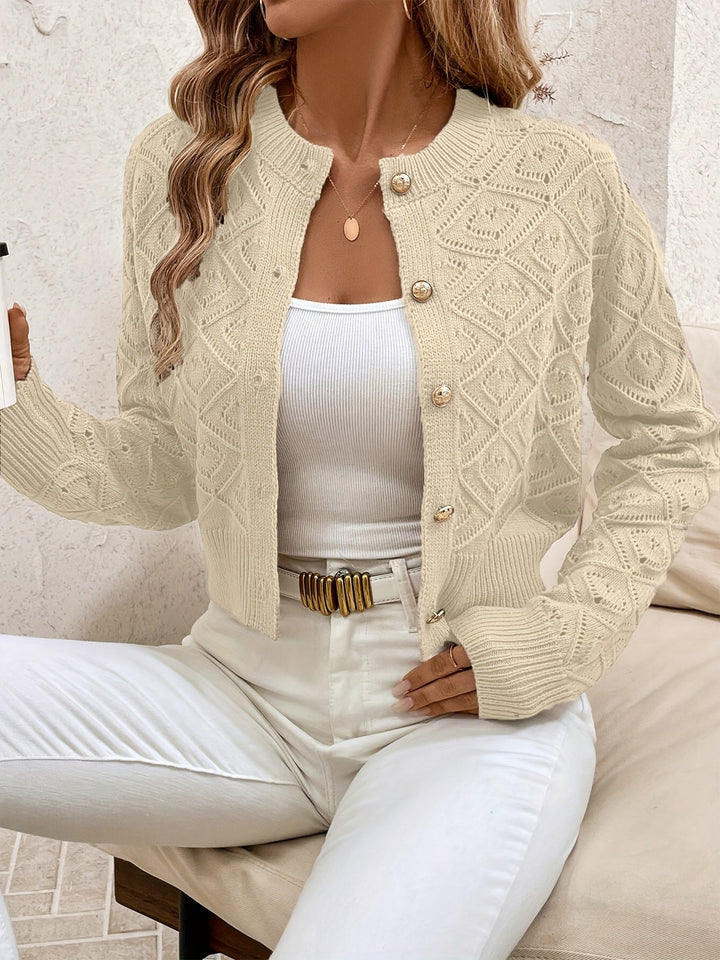 Della | Texturerad Knapp-Front Cardigan