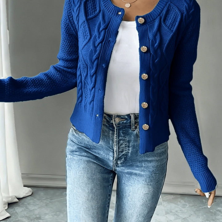 Eleanora | Kabelstickad Knäpp-Front Cardigan