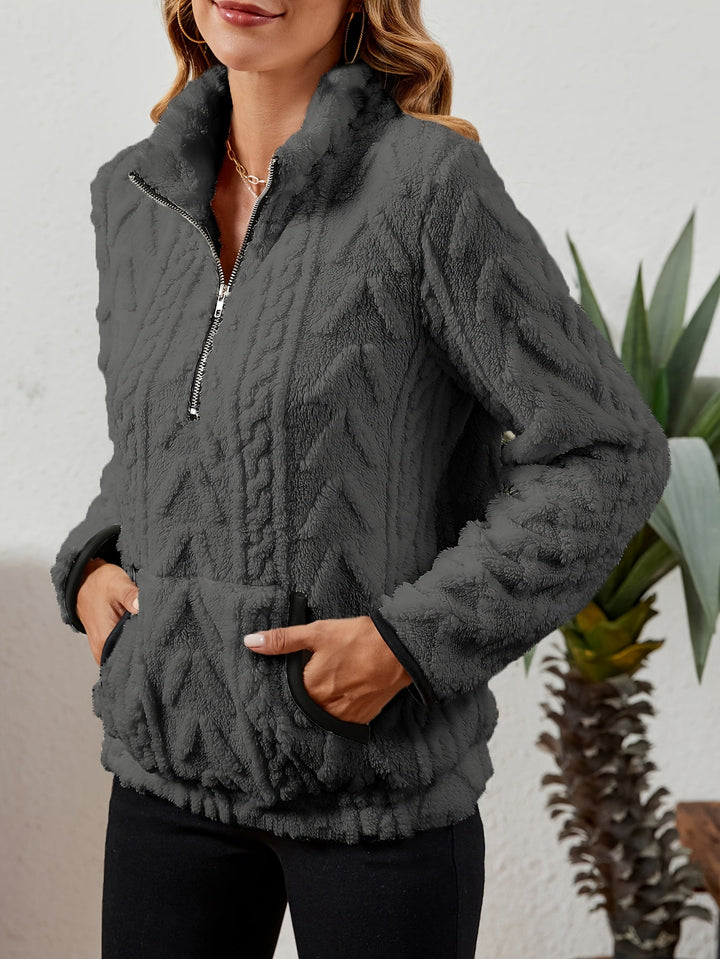 Delilah | Mysig Halvdragkedja Pullover