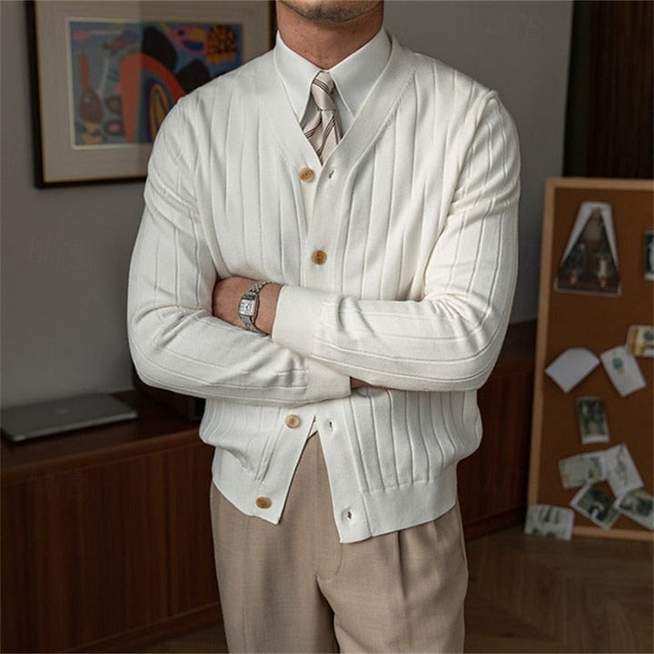 Vincent | Ribbad V-ringad Knapp Cardigan