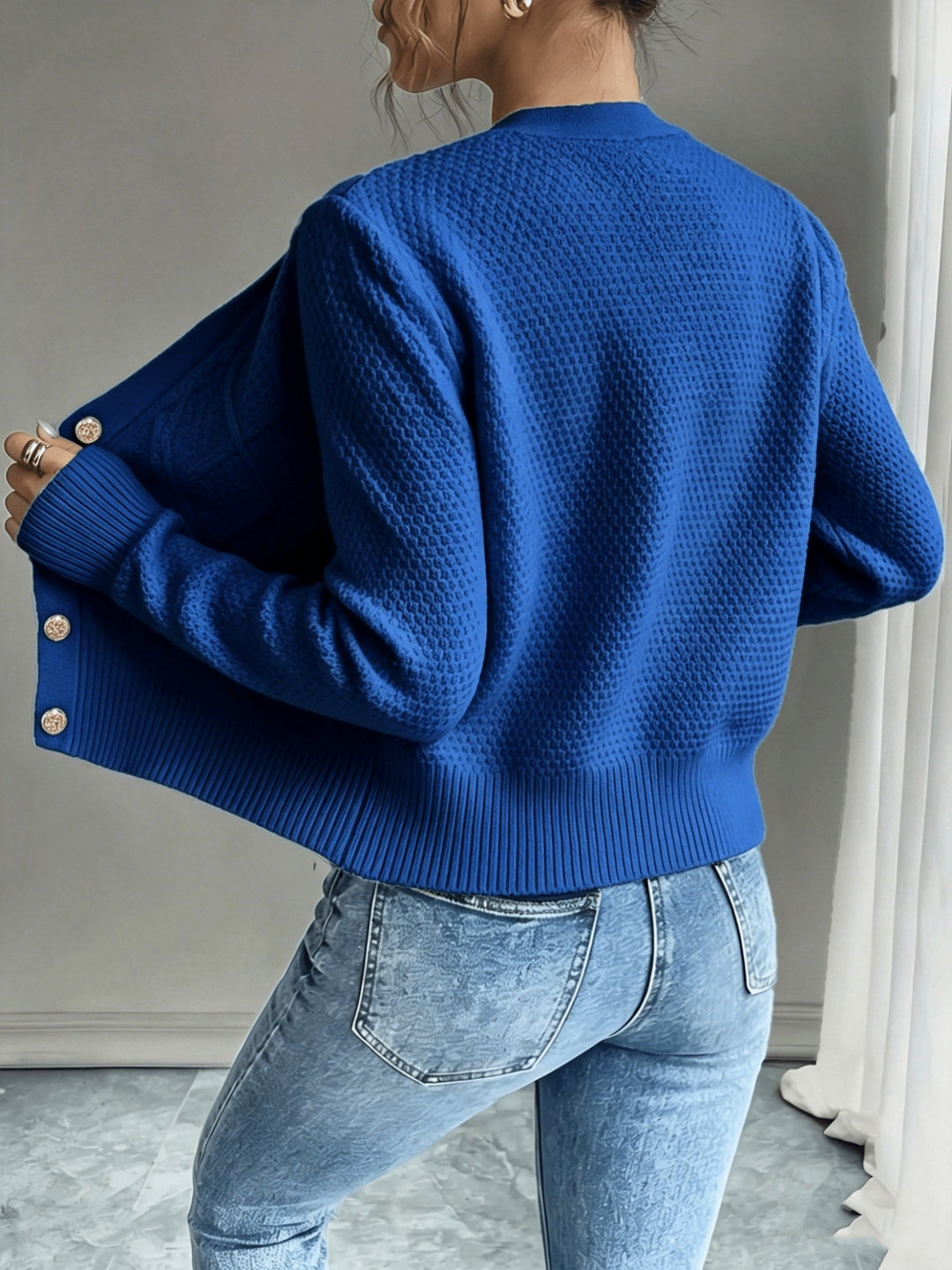 Eleanora | Kabelstickad Knäpp-Front Cardigan