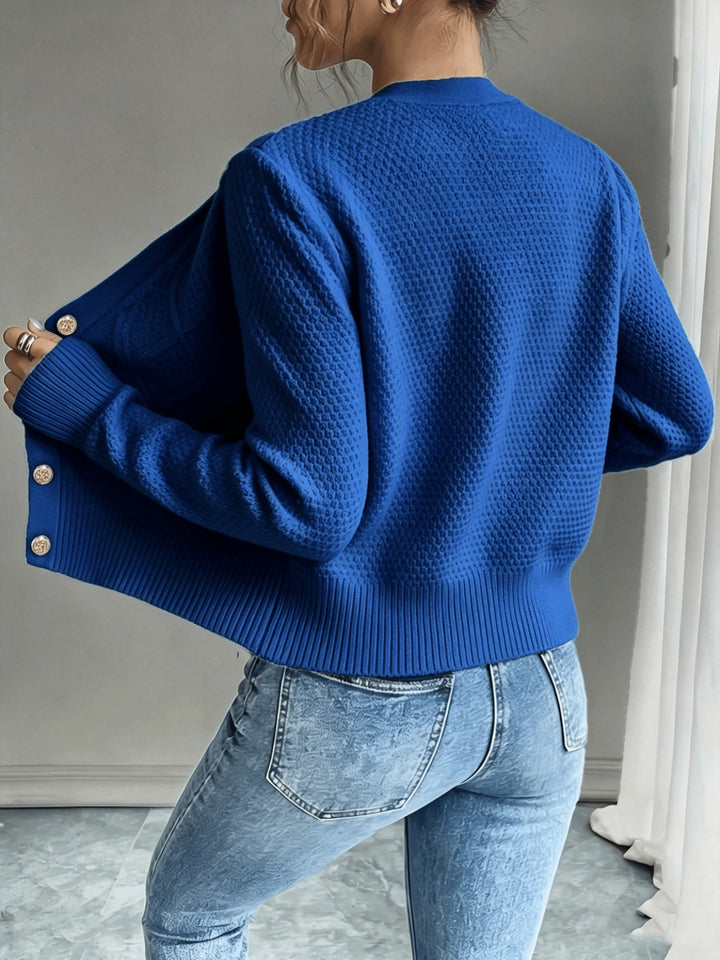 Eleanora | Kabelstickad Knäpp-Front Cardigan