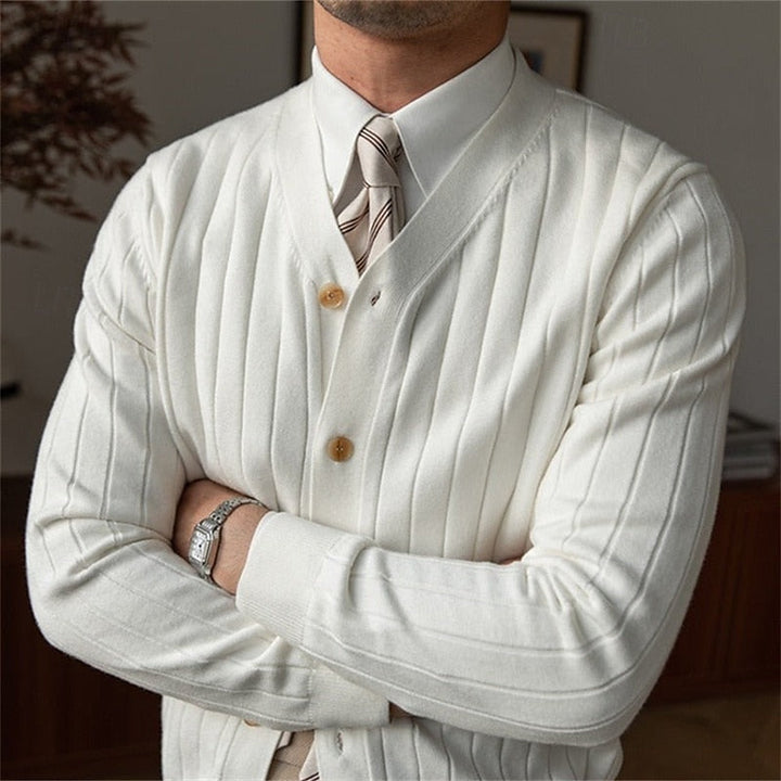 Vincent | Ribbad V-ringad Knapp Cardigan