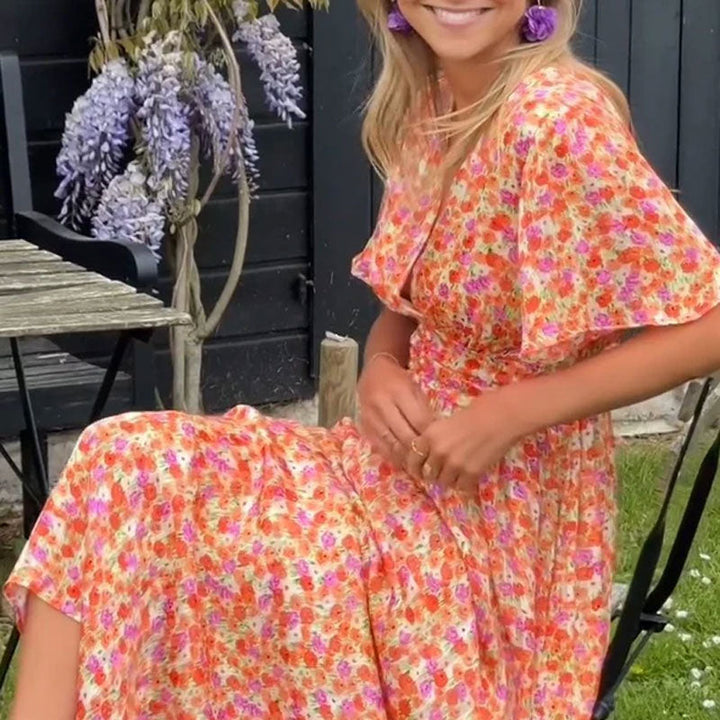 Emily | Klassisk V-ringad Blommig Klänning